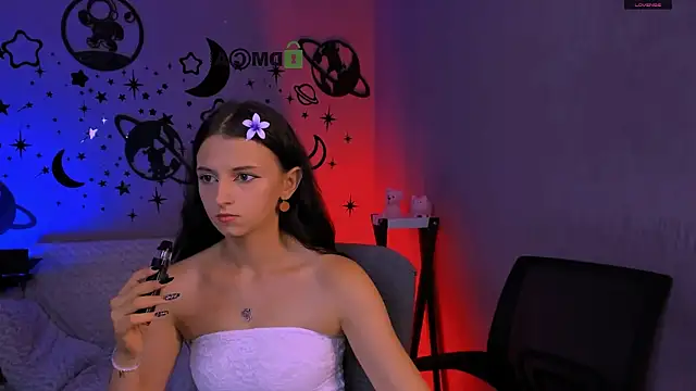 caroline honeyy online show from July 13, 2026, 9:01 am