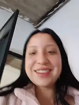 mileidy0106 online show from June 27, 2026, 1:28 pm