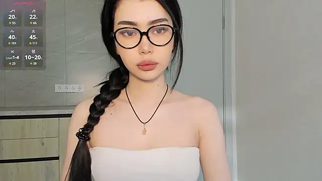 adelinya online show from May 23, 2026, 12:31 pm
