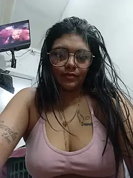 luxuryluna online show from July 13, 2026, 11:18 pm