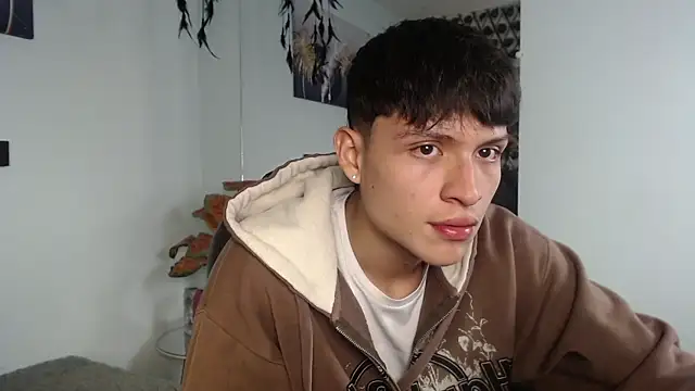 Snapshot of drago_ivan chatting on May 17, 2026, 12:12 pm drago ivan online show from May 17, 2026, 12:12 pm