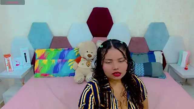 sexy duo girl online show from May 29, 2026, 3:04 am