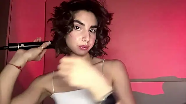 Snapshot of JessiaRuezga chatting on May 23, 2026, 1:37 pm JessiaRuezga online show from May 23, 2026, 1:37 pm