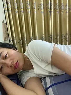 Linda-babyy online show from May 18, 2026, 4:35 pm