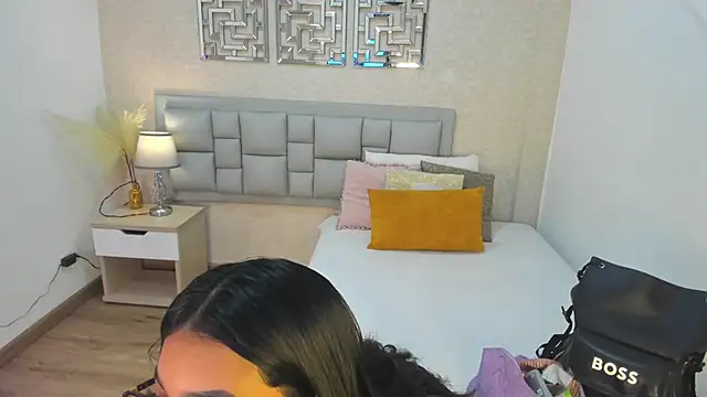 Snapshot of luna25__ chatting on May 29, 2026, 11:41 am luna25 online show from May 29, 2026, 11:41 am