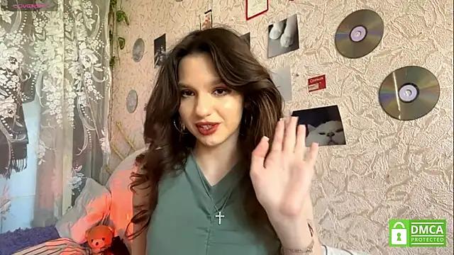 CarleenColley online show from May 25, 2026, 8:20 am