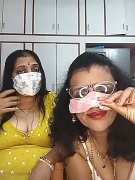Snapshot of Kannada_telugu_lesbians chatting on June 4, 2026, 5:19 pm Kannada telugu lesbians online show from June 4, 2026, 5:19 pm