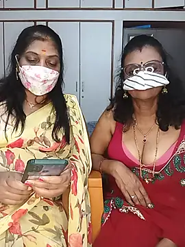 Snapshot of Kannada_telugu_lesbians chatting on June 19, 2026, 5:17 pm Kannada telugu lesbians online show from June 19, 2026, 5:17 pm