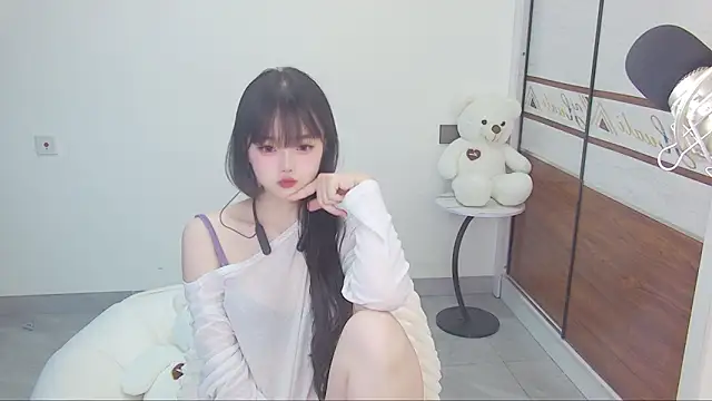 Snapshot of Evil-Bunny007 chatting on May 16, 2026, 10:12 am Evil-Bunny007 online show from May 16, 2026, 10:12 am