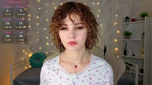 Kira  Fluffy online show from July 14, 2026, 12:02 am