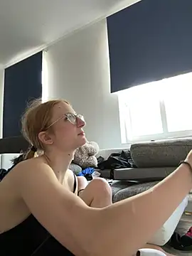 LauraundSteve  online show from July 8, 2026, 5:06 pm