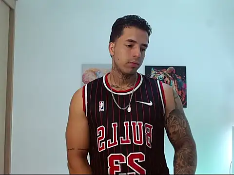Jacobb Phoenix online show from June 2, 2026, 7:49 pm