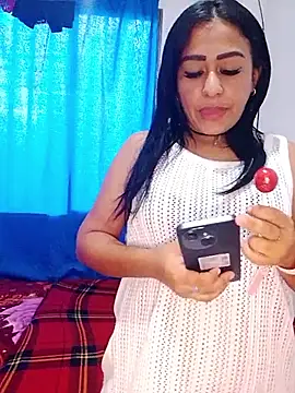 Snapshot of Scarlet_01_ chatting on May 17, 2026, 6:15 pm Scarlet 01 online show from May 17, 2026, 6:15 pm