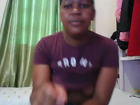 Snapshot of sexy_dove chatting on May 18, 2026, 2:23 pm sexy dove online show from May 18, 2026, 2:23 pm