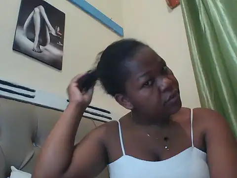 Snapshot of sexy_dove chatting on May 29, 2026, 3:37 am sexy dove online show from May 29, 2026, 3:37 am