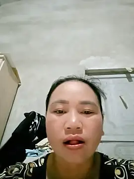 Snapshot of Elizabeo chatting on May 27, 2026, 12:24 pm Elizabeo online show from May 27, 2026, 12:24 pm