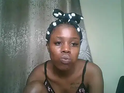 Sexxy littlemiss online show from June 2, 2026, 4:58 am