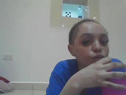 Snapshot of silk_couple1 chatting on May 15, 2026, 5:53 pm silk couple1 online show from May 15, 2026, 5:53 pm