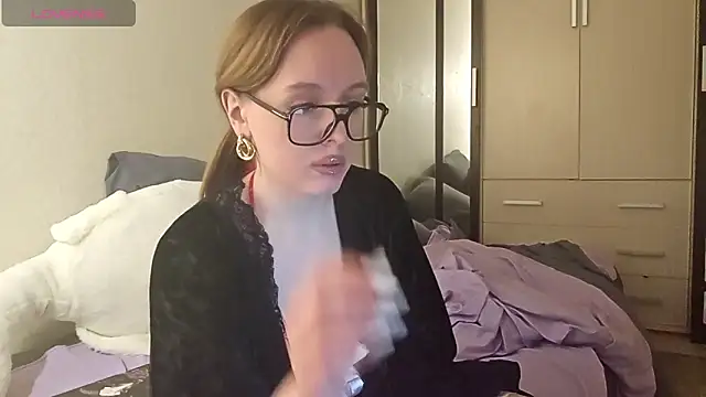 Felicia Miller  online show from May 30, 2026, 7:11 pm