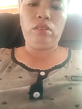 Snapshot of -Yeyi- chatting on May 23, 2026, 9:13 am -Yeyi- online show from May 23, 2026, 9:13 am