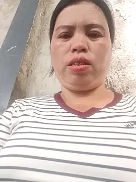 Snapshot of -Yeyi- chatting on May 30, 2026, 9:39 am -Yeyi- online show from May 30, 2026, 9:39 am