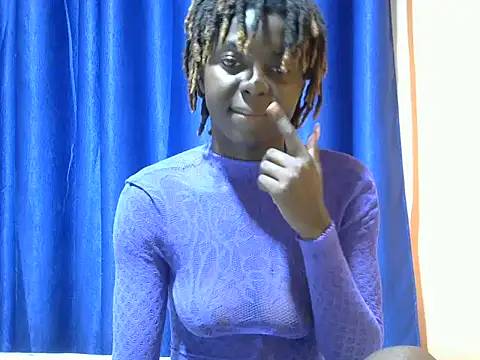 Snapshot of dolly_lioness chatting on July 17, 2026, 4:12 pm dolly lioness online show from July 17, 2026, 4:12 pm