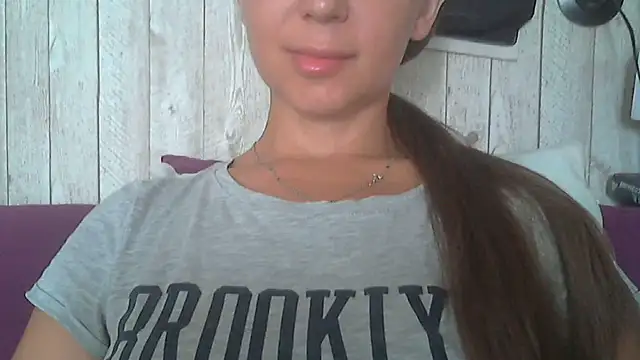 Bella--White online show from July 3, 2026, 6:20 am