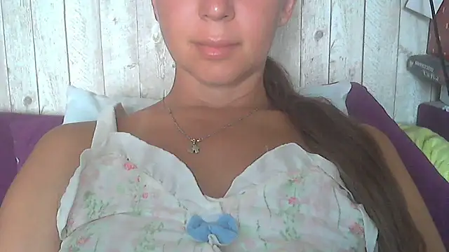 Bella--White online show from July 12, 2026, 6:37 am