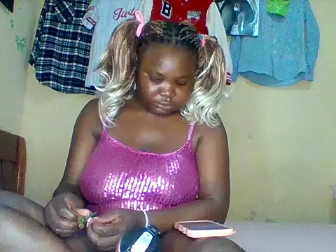 Snapshot of nustydayanah chatting on May 18, 2026, 6:25 pm nustydayanah online show from May 18, 2026, 6:25 pm