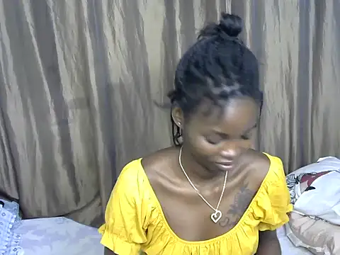 Snapshot of Africana_slim chatting on May 30, 2026, 7:33 pm Africana slim online show from May 30, 2026, 7:33 pm