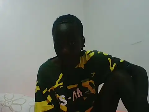 Darkpretty23 online show from May 19, 2026, 4:52 am