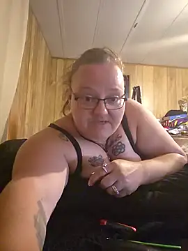 subbybabygirl696985 online show from May 24, 2026, 5:40 pm