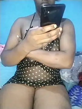 Snapshot of princessnairam chatting on May 17, 2026, 4:58 pm princessnairam online show from May 17, 2026, 4:58 pm