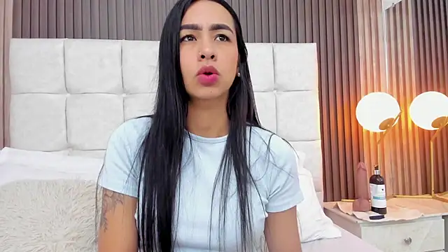 Snapshot of Camila_Vega22 chatting on May 23, 2026, 11:47 am Camila Vega22 online show from May 23, 2026, 11:47 am