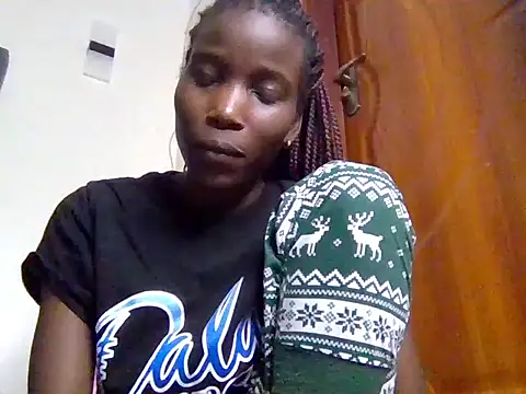 Snapshot of slimy_gal12 chatting on June 17, 2026, 6:53 pm slimy gal12 online show from June 17, 2026, 6:53 pm