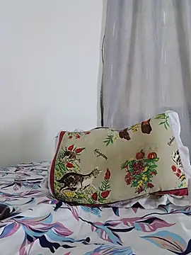 Snapshot of hornny_phrase2 chatting on May 29, 2026, 5:49 am hornny phrase2 online show from May 29, 2026, 5:49 am