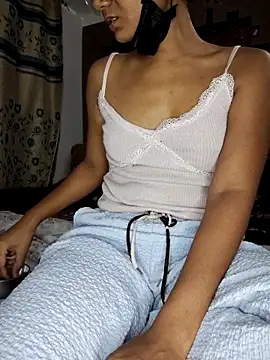 Snapshot of tamanna-01 chatting on May 18, 2026, 4:46 pm tamanna-01 online show from May 18, 2026, 4:46 pm