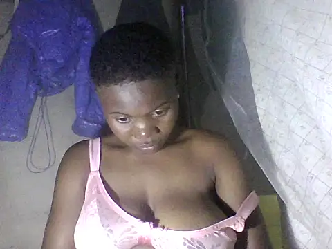 Snapshot of prettybelly chatting on June 18, 2026, 4:22 pm prettybelly online show from June 18, 2026, 4:22 pm