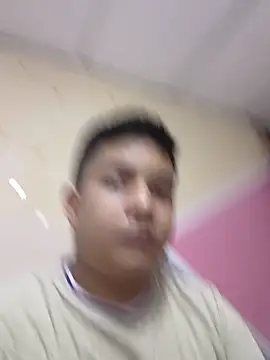 Snapshot of tyronjose chatting on May 15, 2026, 6:59 pm tyronjose online show from May 15, 2026, 6:59 pm