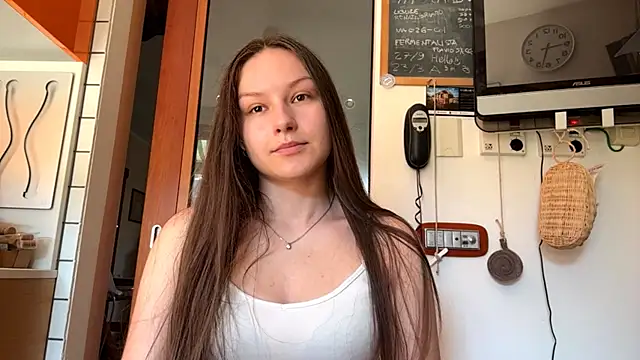 Snapshot of ShaylaChong chatting on July 9, 2026, 7:23 am ShaylaChong online show from July 9, 2026, 7:23 am