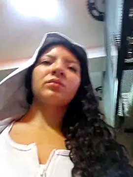 Snapshot of Bella_Jane_hot chatting on May 22, 2026, 12:18 am Bella Jane hot online show from May 22, 2026, 12:18 am