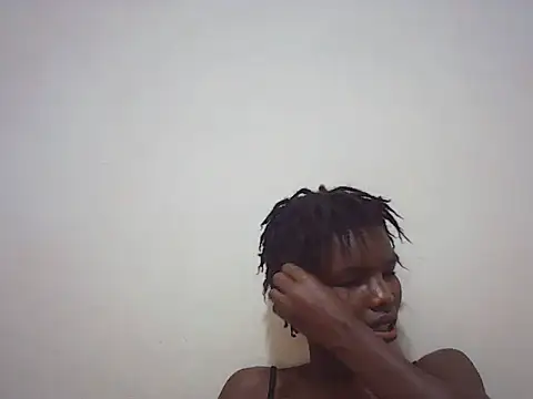Bootylovet online show from May 17, 2026, 12:19 am
