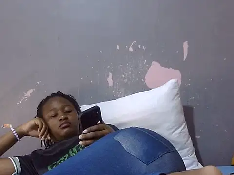 Petite Ebony10 online show from July 14, 2026, 10:37 pm