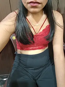 Shanaya 001 online show from May 22, 2026, 5:03 am