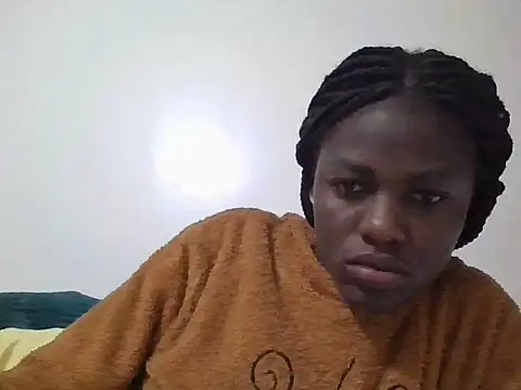 Hot Berry18 online show from June 2, 2026, 7:38 pm