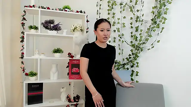 Snapshot of LaritaLevell chatting on May 22, 2026, 10:43 am LaritaLevell online show from May 22, 2026, 10:43 am