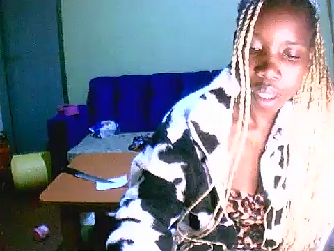 Snapshot of Prickly_ebony chatting on June 21, 2026, 7:38 pm Prickly ebony online show from June 21, 2026, 7:38 pm