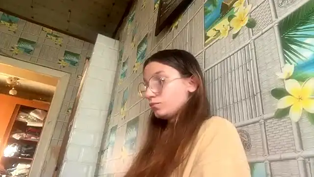 Snapshot of SparkleJebb chatting on May 27, 2026, 4:26 pm SparkleJebb online show from May 27, 2026, 4:26 pm