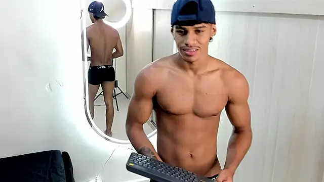 Snapshot of Joao_da_silva19 chatting on May 17, 2026, 1:40 pm Joao da silva19 online show from May 17, 2026, 1:40 pm
