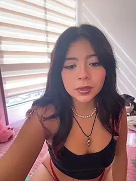 softdoll-  online show from June 1, 2026, 7:37 pm